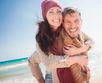 February's holidays by the sea 